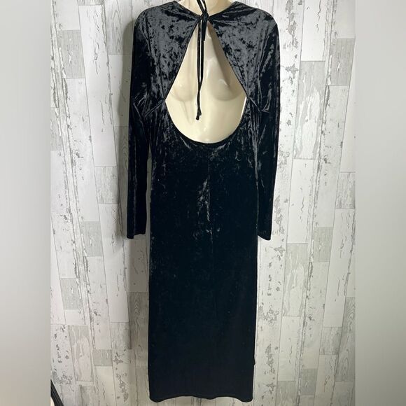 Future Collective Women Dress Ruched Long Sleeve Open Back Black Size 1X NEW - Picture 2 of 13